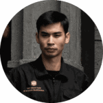 A professional portrait of a male staff member from Davin Cafe with a serious expression.