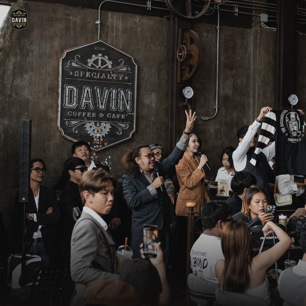 Live business meeting and professional event venue in Ramintra, featuring real attendees, presentations, and interactive discussions for corporate meetings and partner gatherings