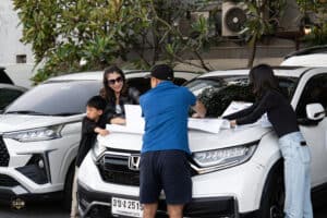 รถยนต์ฮอนด้า CR-V จัดกิจกรรมในงานอีเวนต์ "The First Ultimate เที่ยวสุดโลก" เมื่อวันที่ 15 พฤศจิกายน.