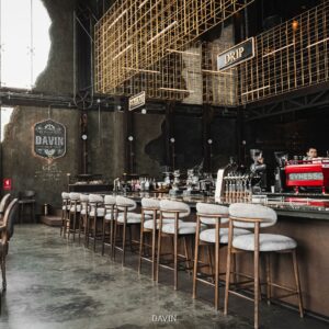 ร้านกาแฟ กรุงเทพ Davin Cafe โซนบาร์กาแฟแบบ specialty มีทั้ง drip และ syphon พร้อมดีไซน์หรู เป็น coffee shop Bangkok ที่เหมาะกับสายกาแฟตัวจริง
