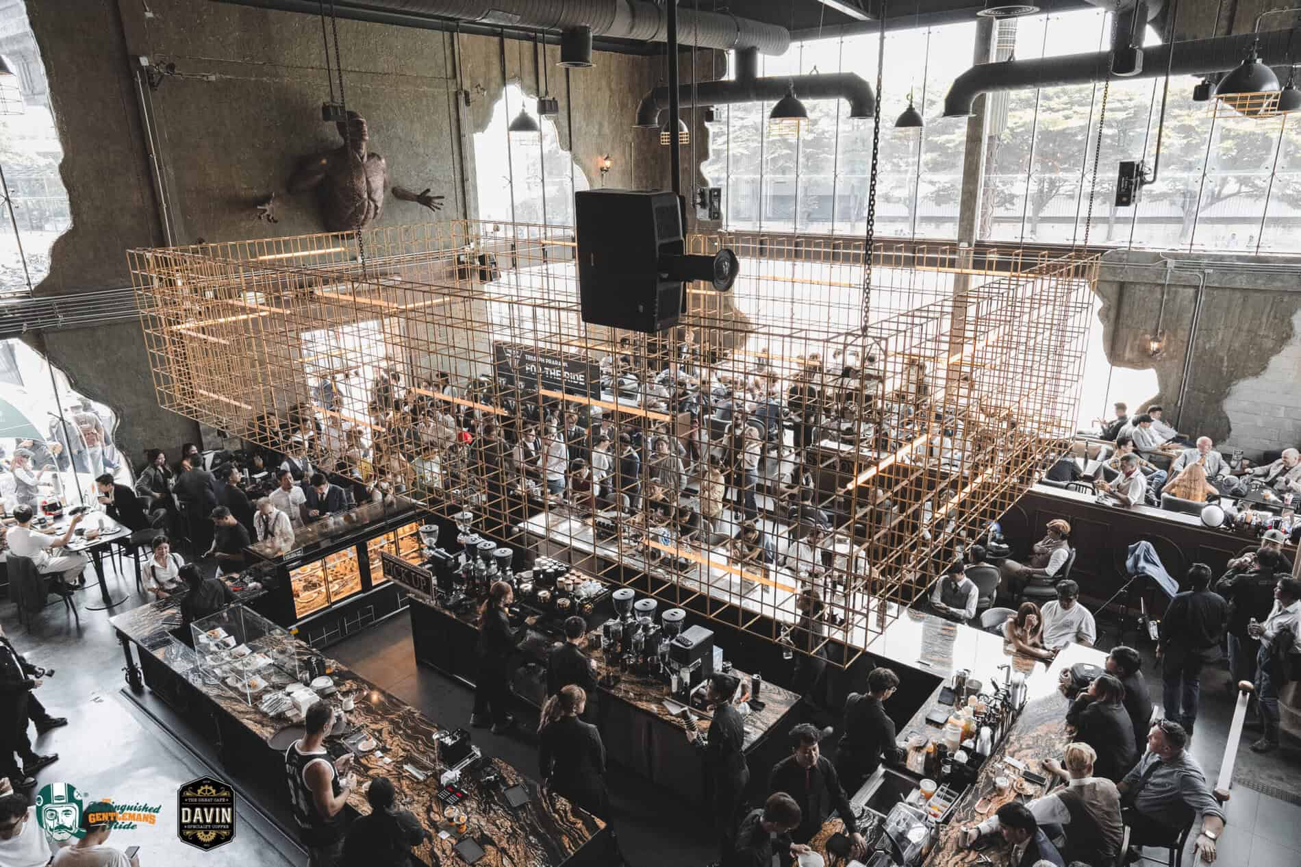 DAVIN CAFE สถานที่จัดเลี้ยง กรุงเทพ รองรับงานอีเวนต์ขนาดใหญ่ พร้อมบรรยากาศหรูระดับพรีเมียม เหมาะสำหรับงานบริษัท งานเปิดตัวสินค้า และปาร์ตี้สุดเอ็กซ์คลูซีฟใจกลางกรุงเทพ