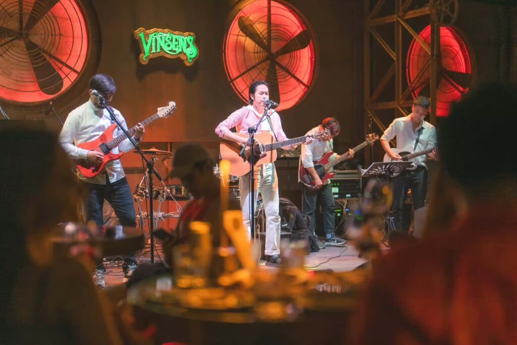 fram-the-voice-live-band-concert-vinsens-davin-cafe