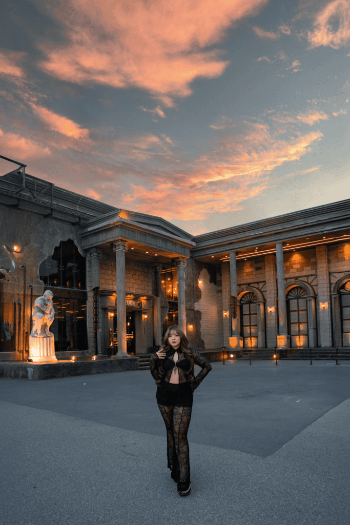Cafe photo poses in the European-style courtyard of DAVIN CAFE with a fashion look during golden hour