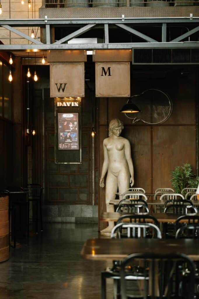 ที่เที่ยว รามอินทรา DAVIN CAFE มุมภายในคาเฟ่สไตล์ยุโรปพร้อมพื้นที่นั่งและงานตกแต่งโดดเด่น